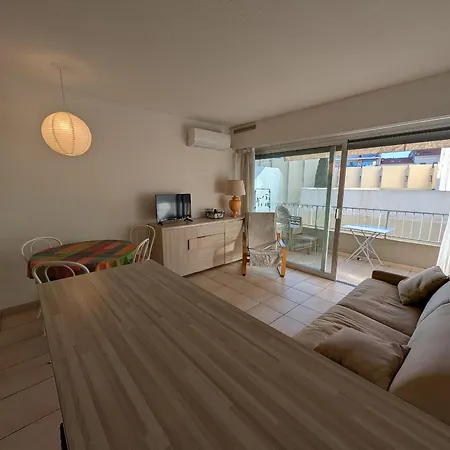 Climatise Pour 2/3 - Proche Et Commerces - Wifi Inclus - Fr-1-466a-22 Daire